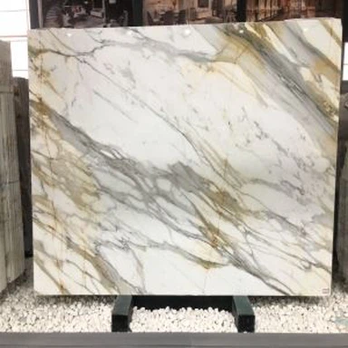 Calacatta guldmarmor